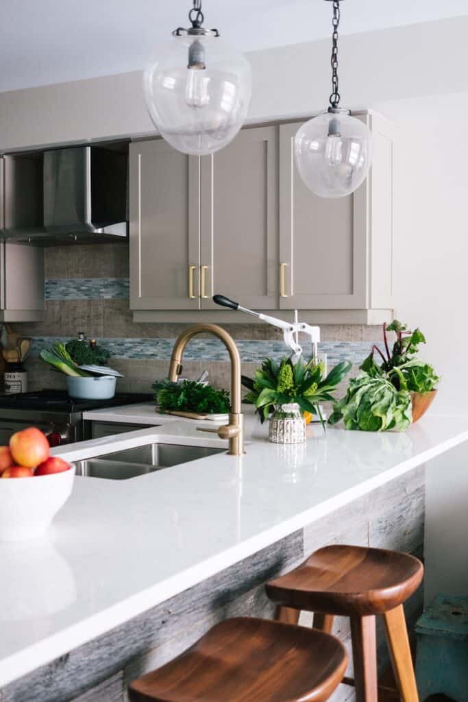 classic kitchen cabinets